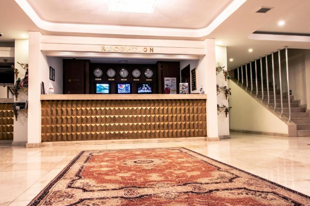Global Express Hotel Baku Exterior photo